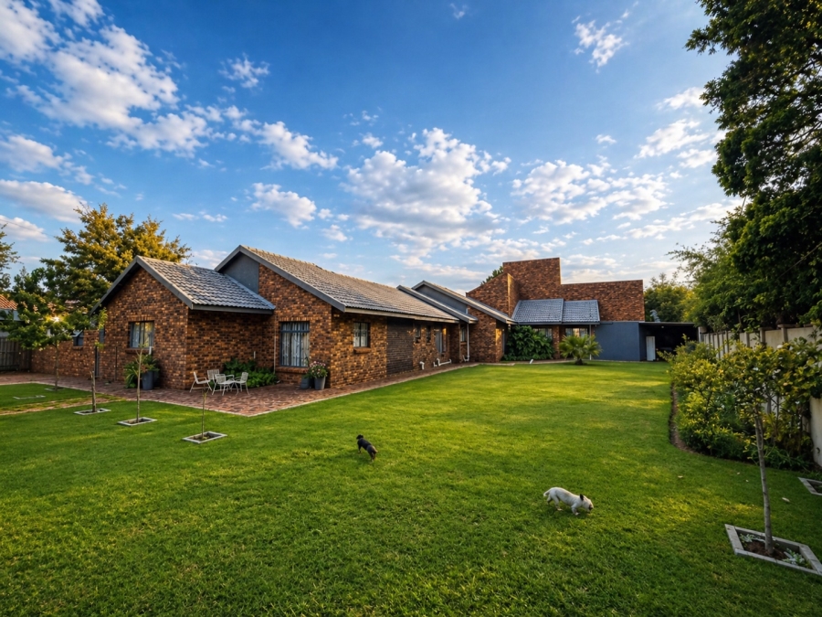 5 Bedroom Property for Sale in Vaalpark Free State